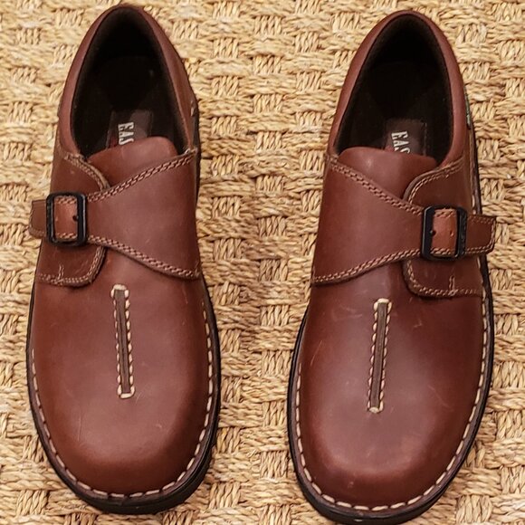 Eastland Syracuse Brown Leather Slip on Closed Toe Shoe - Picture 6 of 13